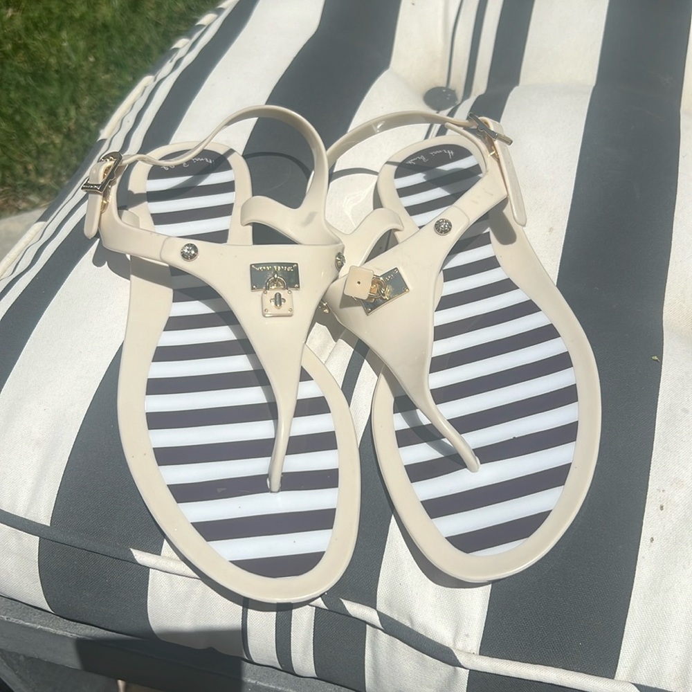 Henri Bendel woman's sandals size 10